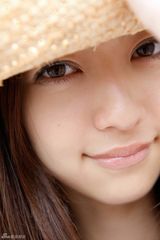 组图：逢泽丽奈夏日写真比基尼秀身材