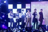 高清组图：2PM首尔开唱 野兽团魅力大爆发