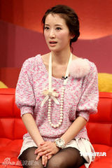 幻灯图：李念自曝与男友恩爱 李欣汝保剑锋录节目