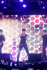 高清组图：2PM首尔开唱 野兽团魅力大爆发