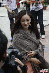 组图：刘恺威笑称愿为杨幂买单 父母极度肯定准媳妇