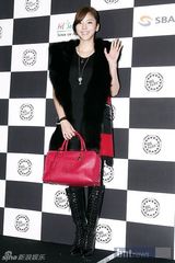 组图：f(x)宋茜与朴宰范全慧彬等众星云集时尚秀场