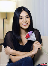 组图：杨采妮新片获好评 郭富城笑叹不容易