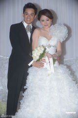 组图：姚乐怡下嫁圈外男友 众明星到场庆贺