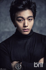 高清：韩星吕珍九时尚大片 游走于少年男人之间