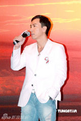 幻灯图：《叶问2》主题曲发布 甄子丹熊黛林齐聚