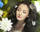 高清图：于越写真化身百花仙子 娇艳迷人香气四溢