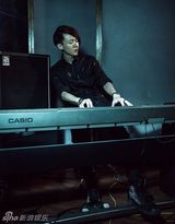 组图：黄义达时尚大片曝光 十一亮相三场音乐节