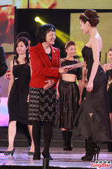 组图：亚姐中华赛区12强 佳丽泳装起舞风骚性感