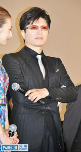 组图：北川景子出席《噩梦小姐》活动自称腹黑