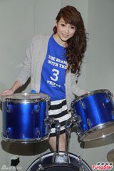 连诗雅做运动调适身体 新年豪花万元度假