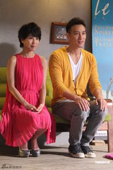 组图：许茹芸期待爱情称想婚 MV与王阳明秀甜蜜