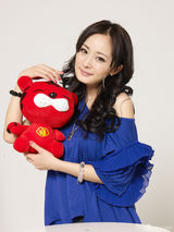 幻灯图：杨幂新年写真曝光 造型甜美许虎年心愿