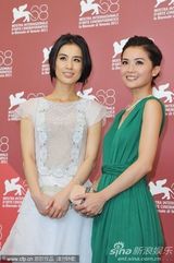 组图：《白蛇》记者会 主演李连杰黄圣依阿Sa(蔡卓妍)聚首