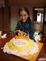 Angelababy(杨颖)演戏被指失准 原是炮制惊喜贺寿