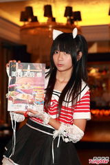 组图：许雅涵为四川地震献暖 称四川为第二个家