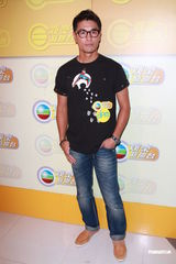 组图：林峰为放榜考生打气 陈法拉陈展鹏同场