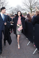 组图：Angelababy亮相伦敦时装周 着装青春活力