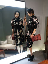 组图：韩雪演绎春装街拍 妙曼身姿尽显优雅魅力