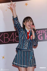 组图：AKB48香港举行握手会 防骚扰要歌迷先洗手