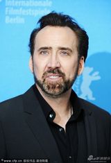 组图：《克鲁德一家》记者会 艾玛斯通靓丽迷人