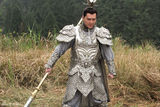 高清图：冯绍峰“二郎神”盔甲形象酷似银斗士