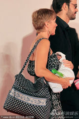 组图：《黑马》首映 布莱尔带初生儿子走红毯