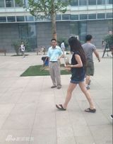 组图：赵薇《致青春》百张片场工作照曝光