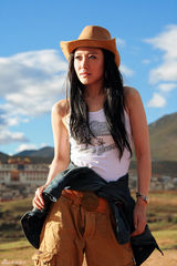 组图：徐千雅拍可爱写真 风格灵动清丽惹人怜爱