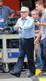 组图：马修麦康纳携手斯嘉丽 演绎老马丁广告片