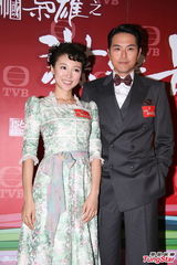 组图：《巾帼3》试造型 黎耀祥胡杏儿民国装