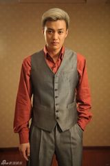 组图：《烈焰》收官 马苏周一围年代扮相抢眼