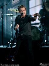 组图：乡村小正太亨特-海耶斯献唱 帅气依旧