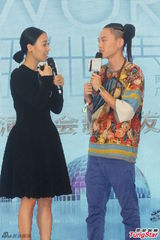 组图：那英“那世界”巡演启动 11月南京开演