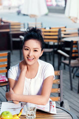 组图：戴娇倩清新唯美写真 尽情演绎真我本色