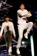 组图：韩国2012Dream concert东方神起等群星云集