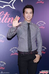 高清组图：宋承宪挑战全裸三级片 求教梁朝伟