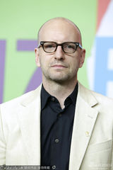 组图：《副作用》发布 裘德-洛与玛拉暧昧热聊