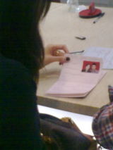 组图：林丹谢杏芳领结婚证曝光 情侣写一生契约