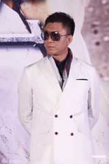 组图：孙红雷对《边境风云》票房有信心