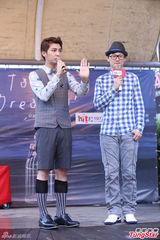 组图：炎亚纶视周杰伦为贵人 与初恋女友话题多