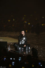 独家高清：GD胜利EXO等唱响StayG演唱会