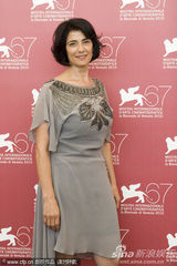 高清组图：《米拉尔》亮相 导演朱利安携妻子亮相