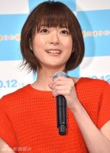 组图：上野树里宣传新片 红衣亮眼清纯依旧