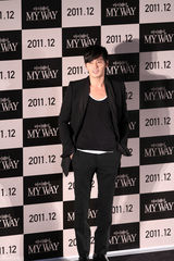 组图：《登陆》釜山见面会 张东健范冰冰等亮相