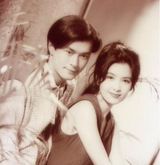 组图：众明星逆天旧照曝光 发哥抱年幼樊少皇