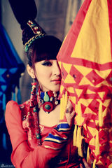 组图：旺姆写真演绎藏族风情