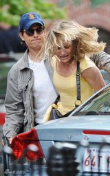 幻灯图集：克鲁斯迪亚兹片场默契 对手戏擦火花