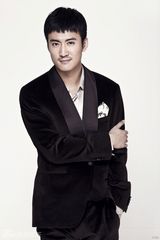 组图：戚迹时尚写真潮流西装展型男魅力