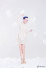 组图：白百何唯美梦幻大片 幸运“小白”仙气足